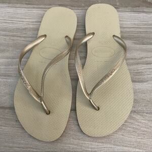 Havaianas “Light Golden” Slim Flip Flop